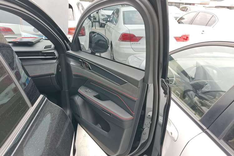 Used Lynk & Co 05 2020 2.0TD Four-Wheel Drive HypeHalo