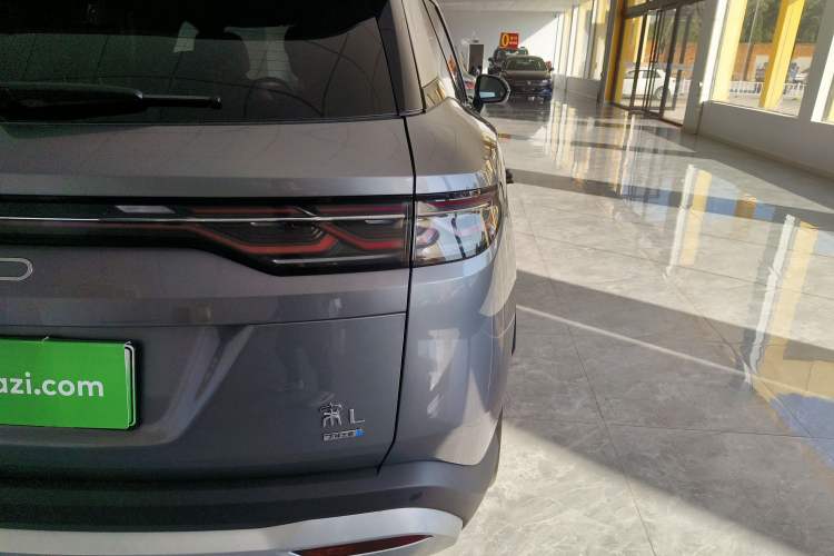 Used BYD Song L DM-i 2025 Intelligent Driving Version 160 km Beyond-Range Type
