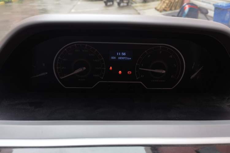 Used SAIC MAXUS Xintu V80 2018 2.5T 6-Speed Manual Aoyuntong Short Wheelbase Mid-Height 5-6 Seater Instrument Cluster