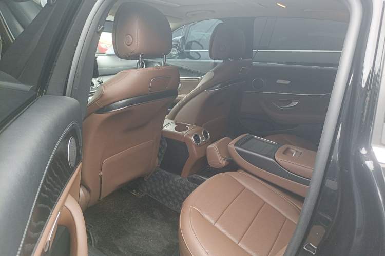 Used Mercedes-Benz E-Class 2018 Facelift E 200 L Sport Edition