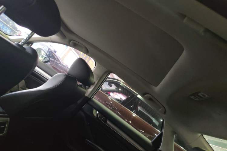 Used Honda Inspire 2019 260TURBO Elegant Edition China VI Emission Standard
