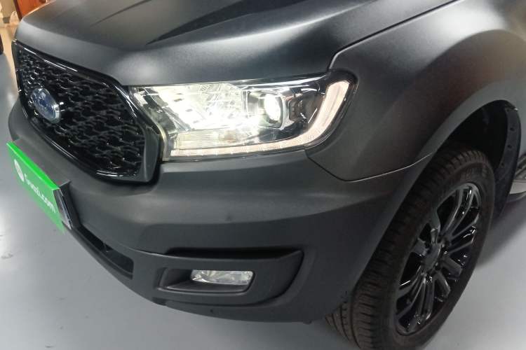 Used Ford Everest 2020 Sport Edition 2.3T Gasoline Automatic 4x4 Flagship Model with 7 Seats