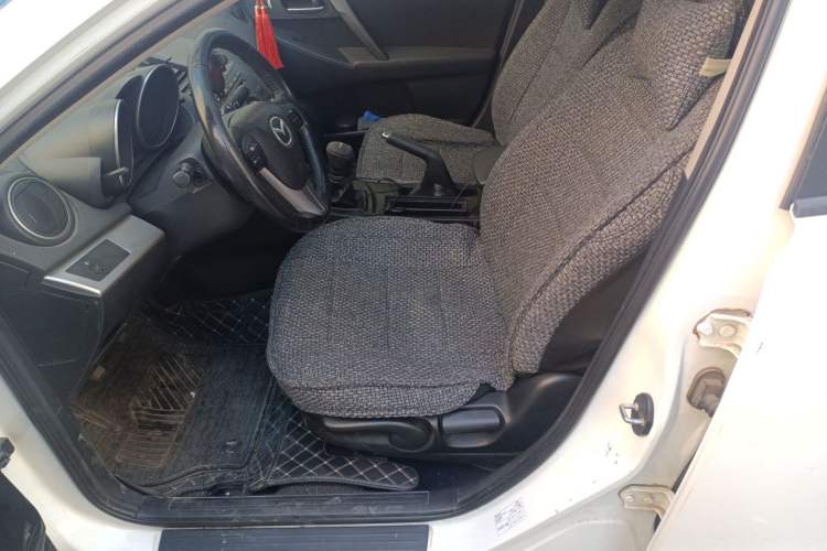 Used Mazda 3 2011 Sedan 1.6L Manual Comfort Model