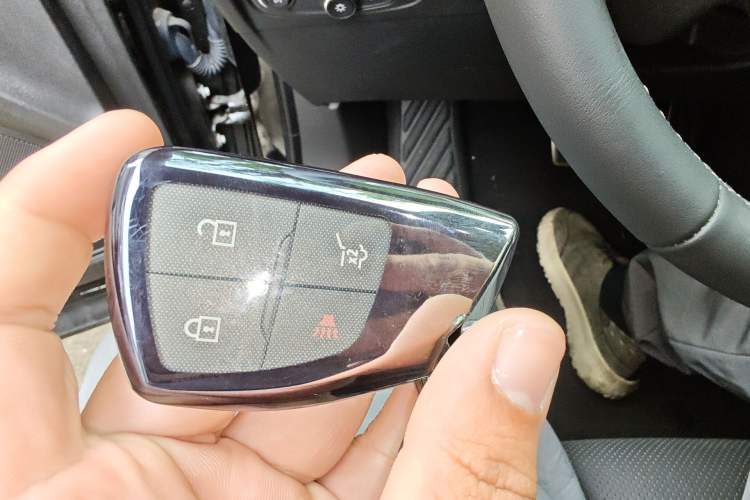 Used Buick Envision 2023 Encore S GS Four-Wheel Drive Sport Model Vehicle Key