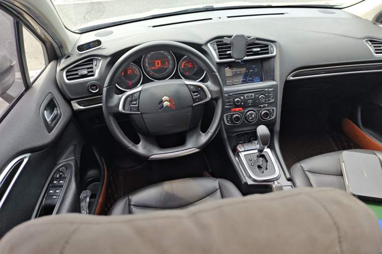 Used Citroen C4L 2013 1.8L Automatic Jingzhi Edition
