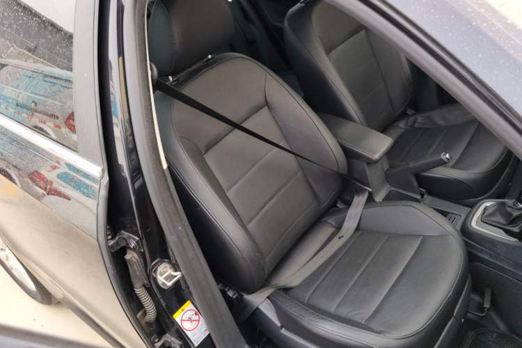 Used Volkswagen Lavida 2013 Restyled Classic 1.6L Automatic Comfort Edition
