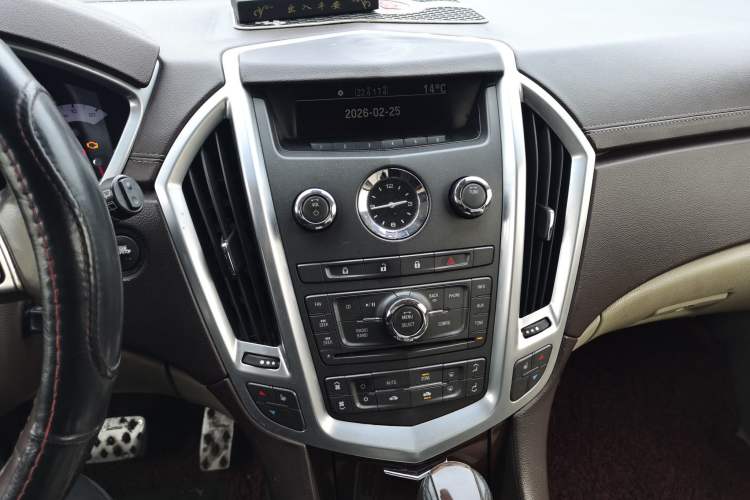 Used Cadillac SRX 2011 3.0L Flagship Edition Audio And AC Panel