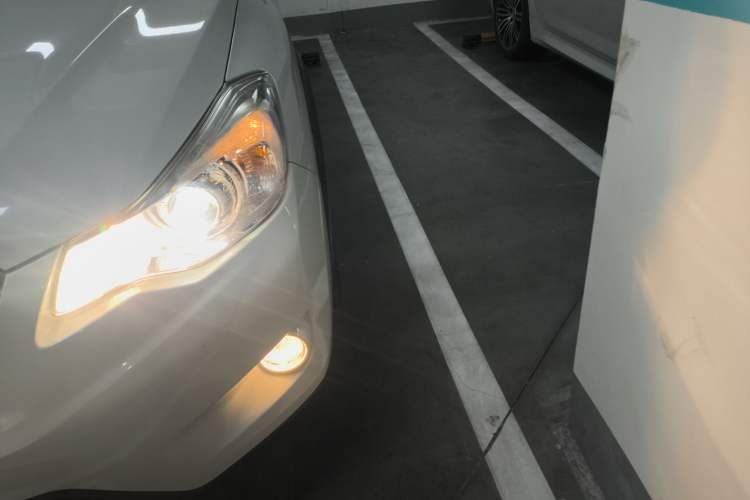 Used Subaru XV 2015 2.0i Special Edition Sport Model
