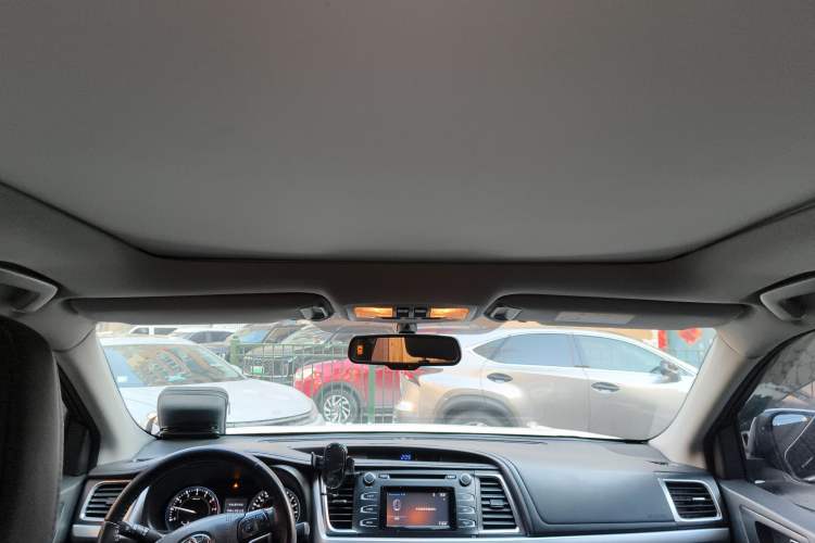 Used Toyota Highlander 2017 2.0T Four-Wheel Drive Luxury Edition 7 Seats
