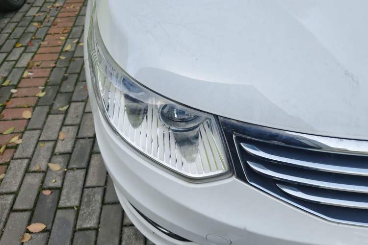 Used Cowin C3 2015 1.5L Manual Gold Diamond Edition