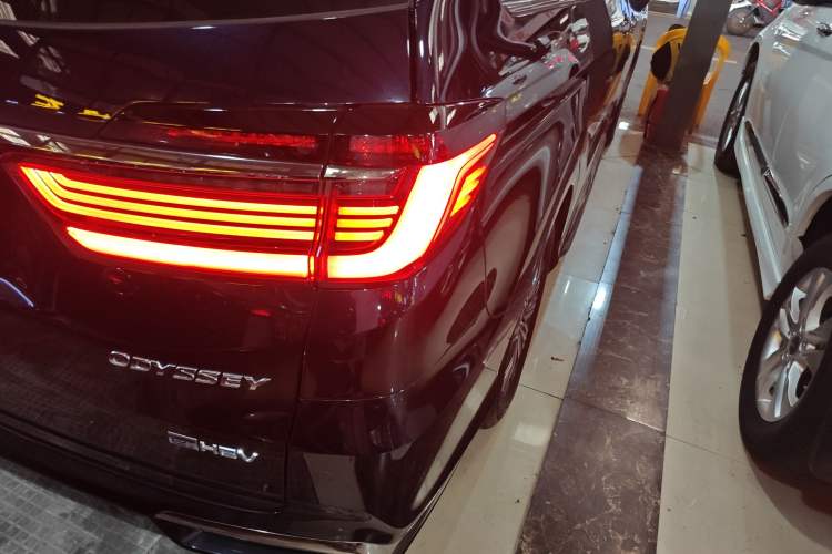 Used Honda Odyssey 2024 2.0L eHEV Sharp·Leading Edition Right Rear Taillight