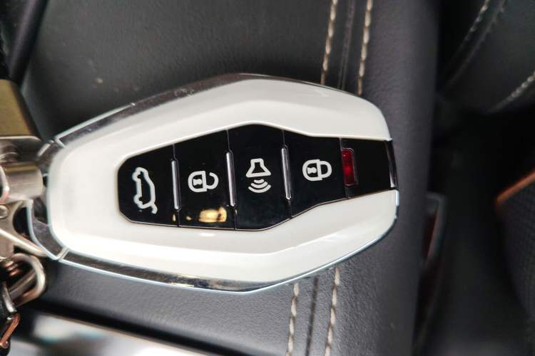 Used JETOUR X90 2021 1.6T DCT Shadow Edition 7-Seater