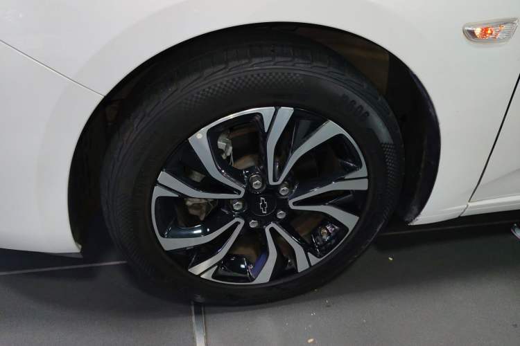 Used Chevrolet Monza 2019 RS 330T Automatic Comfort Edition China VI Standard
