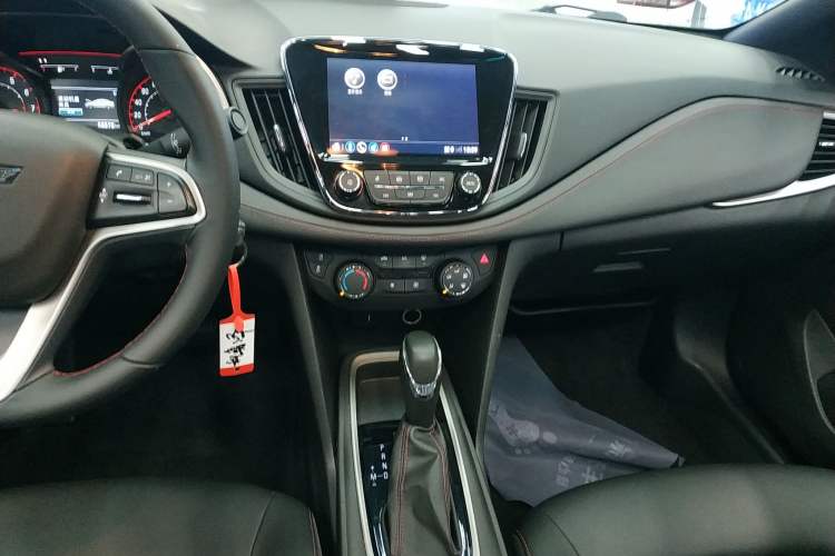 Used Chevrolet Monza 2020 Light Hybrid RS 330T Automatic Comfort Edition Audio And AC Panel