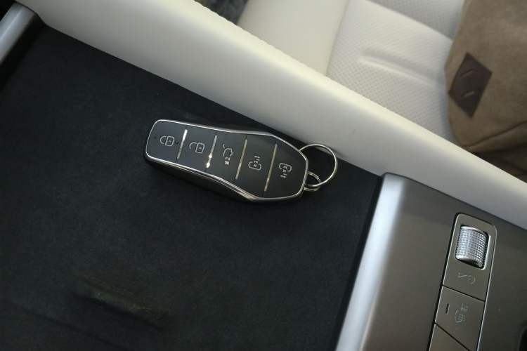 Used BYD Xia 2025 DM-i 1.5T 180km Beyond Edition