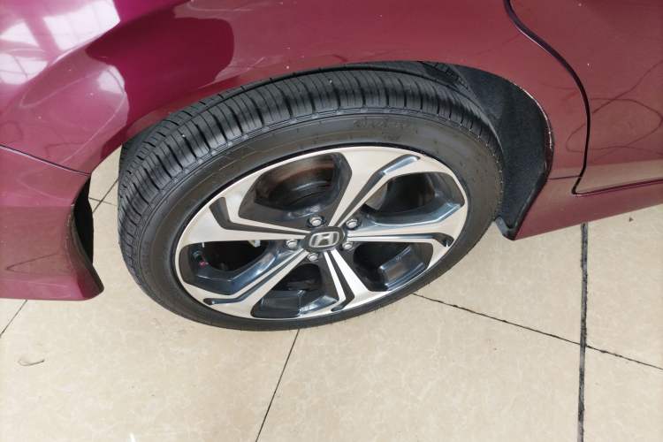 Used Honda Jade 2017 210 TURBO CVT Luxury Edition 5 Seats Right Rear Wheel Hub