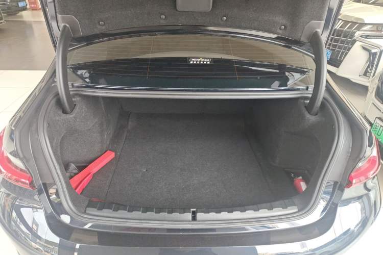 Used BMW 3 Series 2025 330Li M Sport Shadowline Package Trunk