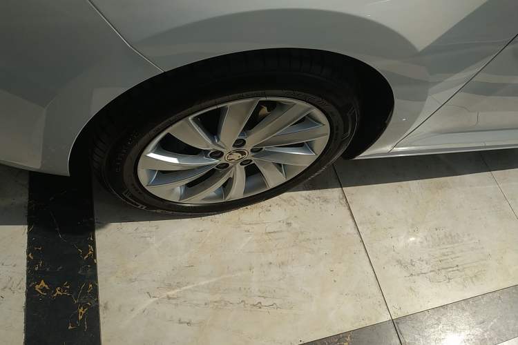 Used Skoda Rapid 2018 1.6L Manual Comfort Edition
