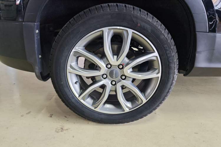 Used Haval H6 Coupe 2017 Red-Label 2.0T Automatic Two-Wheel Drive Urban Model
