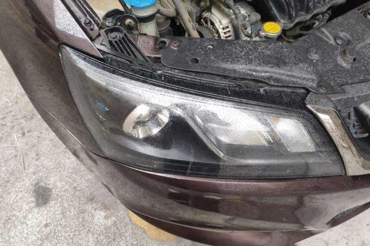 Used Geely Auto Emgrand 2016 Sedan 1.5L Manual Upward Edition Right Front Headlight