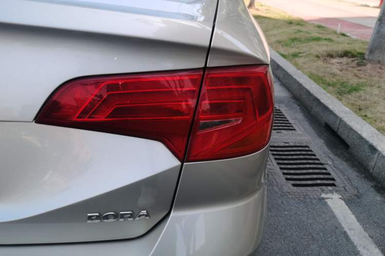 Used Volkswagen Bora 2018 1.5L Automatic Fashion Model