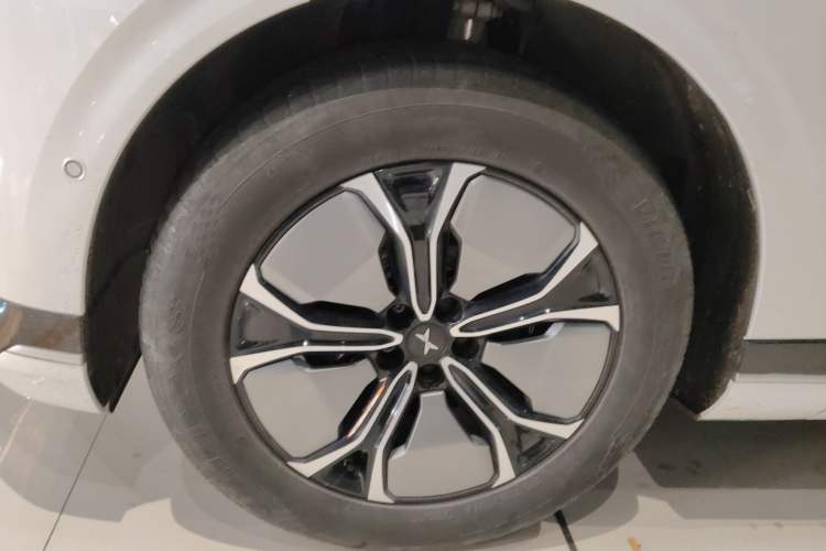 Used XPeng G9 2022 570 Plus Left Front Wheel Hub