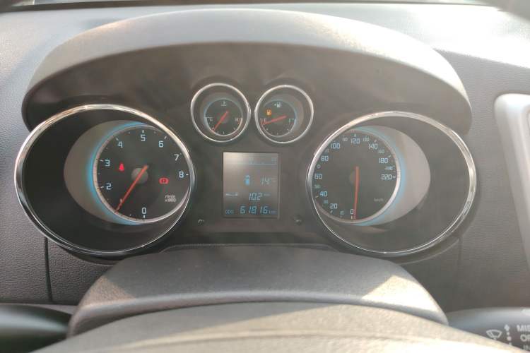 Used Changan CS35 2015 1.6L Manual Luxury Model China IV Standard
