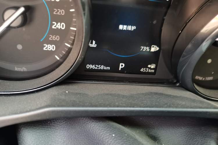 Used Jaguar XF 2016 XF 2.0T Two-Wheel-Drive R-Sport Sport Edition Odometer Close Up