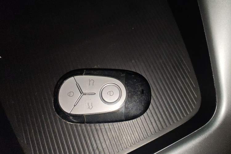 Used Geely Galaxy Geome 2026 Model 410km Carefree Edition Vehicle Key