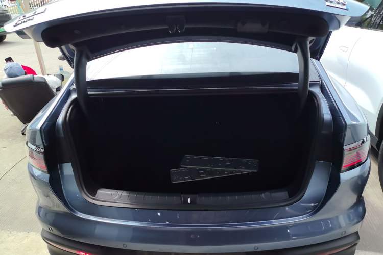 Used BYD Seal 05 DM-i 2025 DM-i Intelligent Drive 120KM Flagship Model
