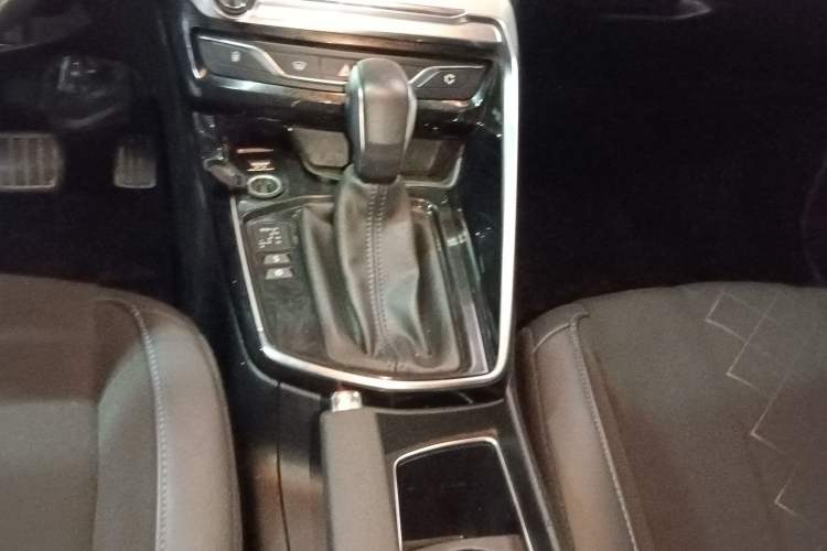 Used Peugeot 308 2016 1.6L Automatic Luxury Edition
