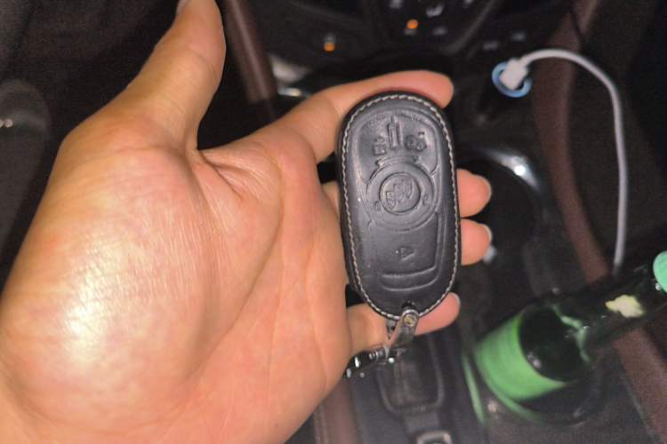 Used Buick Envision 2016 28T Four-Wheel Drive Elite Version Vehicle Key