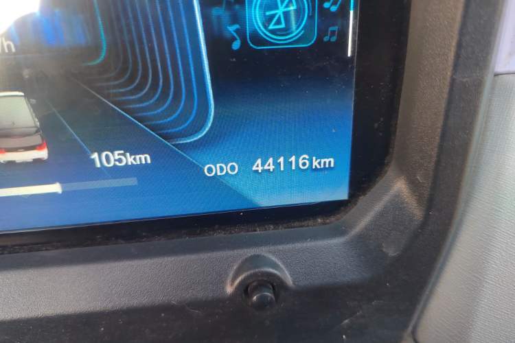 Used Chery QQ Ice Cream 2022 170km Sundae Phosphate Lithium-Ion
