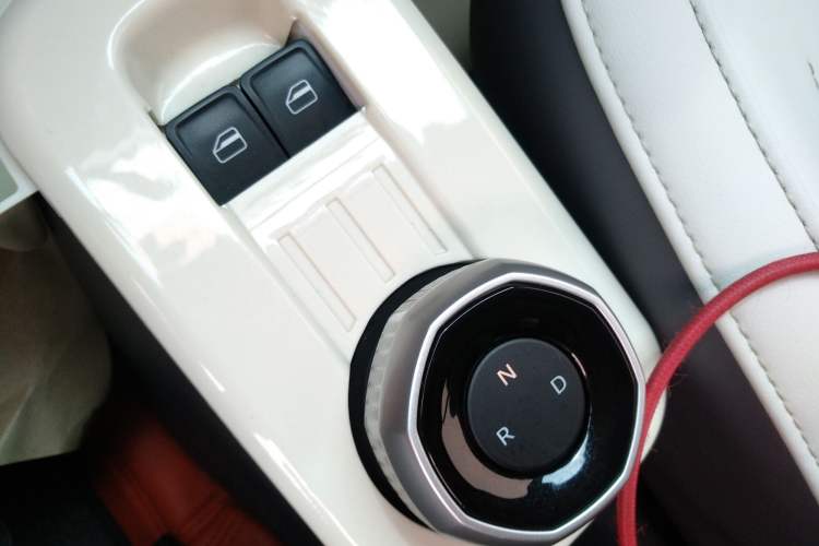 Used Geely Galaxy Panda 2024 200km Panda Rider Interior 1