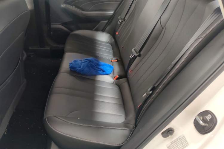 Used CHANGAN Eado 2021 PLUS 1.6L GDI Manual Luxury Model
