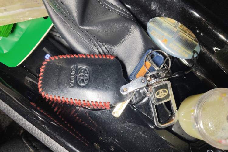 Used Toyota C-HR 2018 2.0L Leading with Sunroof China V Standard