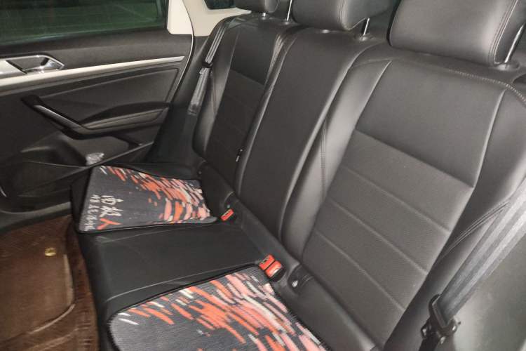 Used Volkswagen Lavida Pure Electric 2019 Enjoyment Edition Left Rear Seat