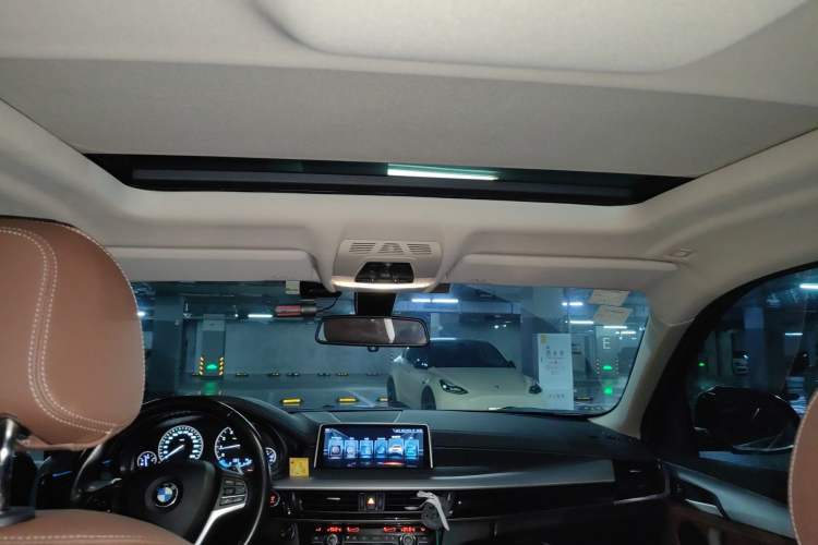 Used BMW X6 2017 xDrive35i Leading Model Headliner