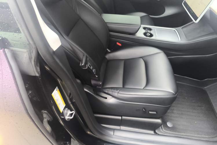 Used Tesla Model Y 2022 Rear-Wheel-Drive Version