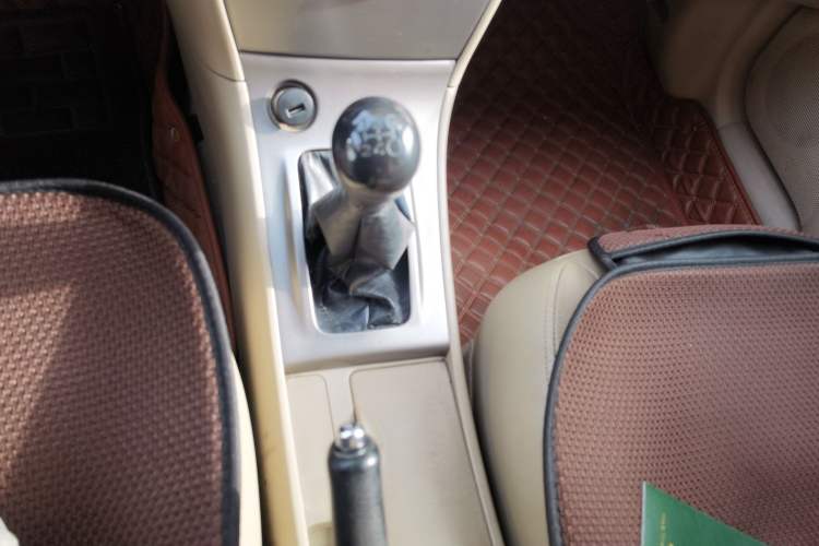 Used Toyota Corolla EX 2013 1.6L Manual Luxury Edition
