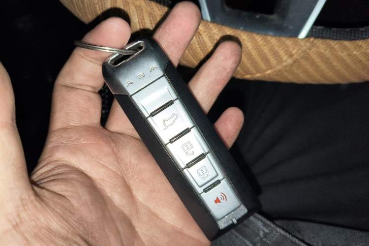 Used Wey VV7 2017 2.0T Flagship Model Interior 1