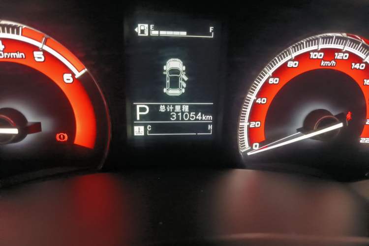 Used Isuzu D-MAX 2020 2.5T Two-Wheel Drive Automatic Navigation Version China VI Emission Standard Extended Length JE4D25Q6A
