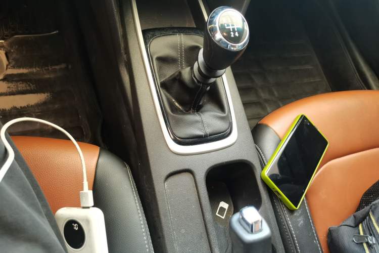 Used Chevrolet Cavalier 2016 1.5L Manual Xinyue Edition Gear Lever