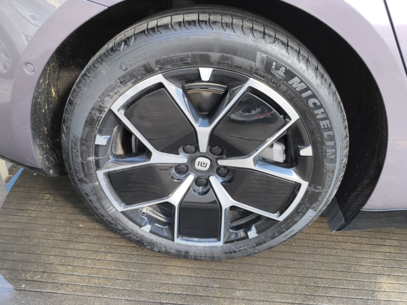 Xiaomi Auto SU7 2024 Rear-Drive Long-Range Intelligent Driving Version — снимка 11