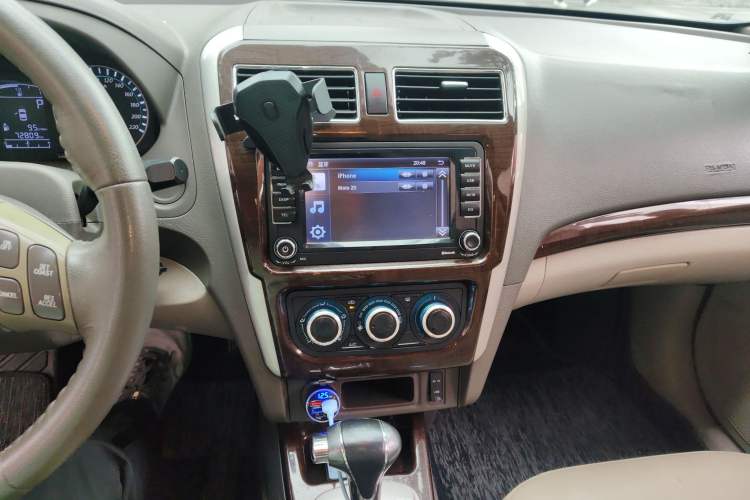 Used FORTHING Joyear S50 2016 1.6L CVT Deluxe Model