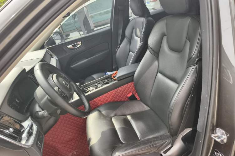 Used Volvo XC60 2019 T5 4x4 Smart Edition China VI Standard Left Front Seat