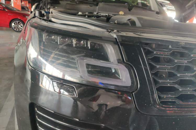 Used Land Rover Range 2017 3.0 SC V6 Vogue Extended Version Right Front Headlight