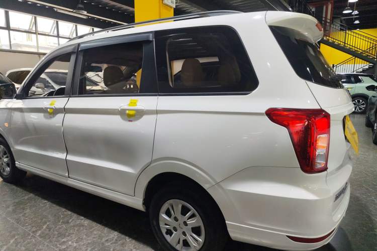 Used Wuling Hongguang 2021 1.5L Facelifted S Comfort Version with Electric Power Steering LAR
