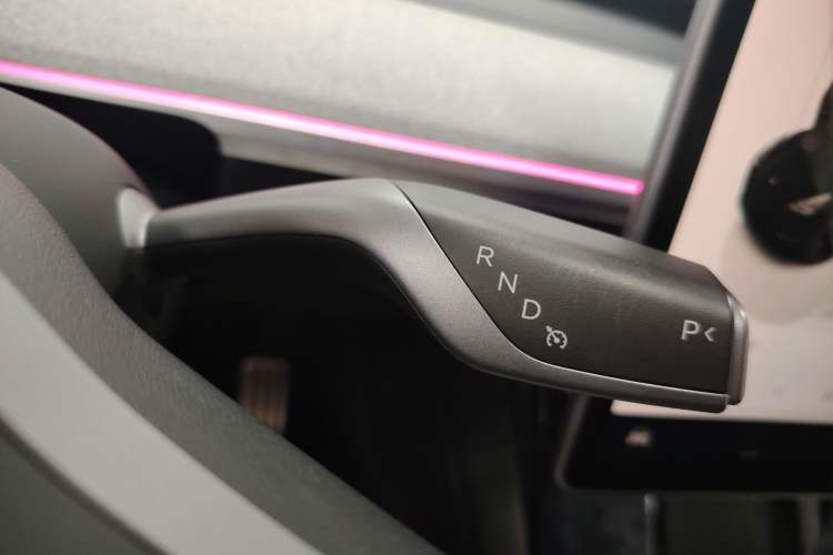 Used Tesla Model Y 2023 High-Performance All-Wheel-Drive Version
