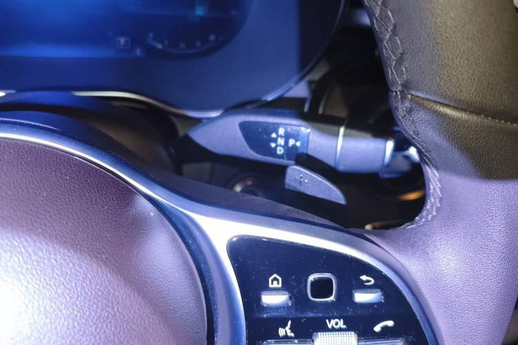 Used Mercedes-Benz GLC 2021 GLC 260 L 4MATIC Luxury Model Gear Lever